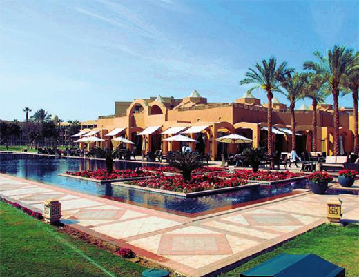 融入传统设计的埃及现代建筑