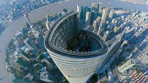 中国“第一高楼”高达632米,建筑造型出众,却有个“缺点”
