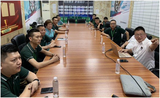 三只兔总裁韩军一行莅临雷诺瓷砖胶参观考察,初步达成合作意向