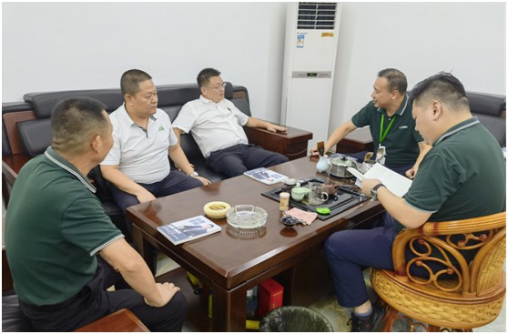 三只兔总裁韩军一行莅临雷诺瓷砖胶参观考察,初步达成合作意向